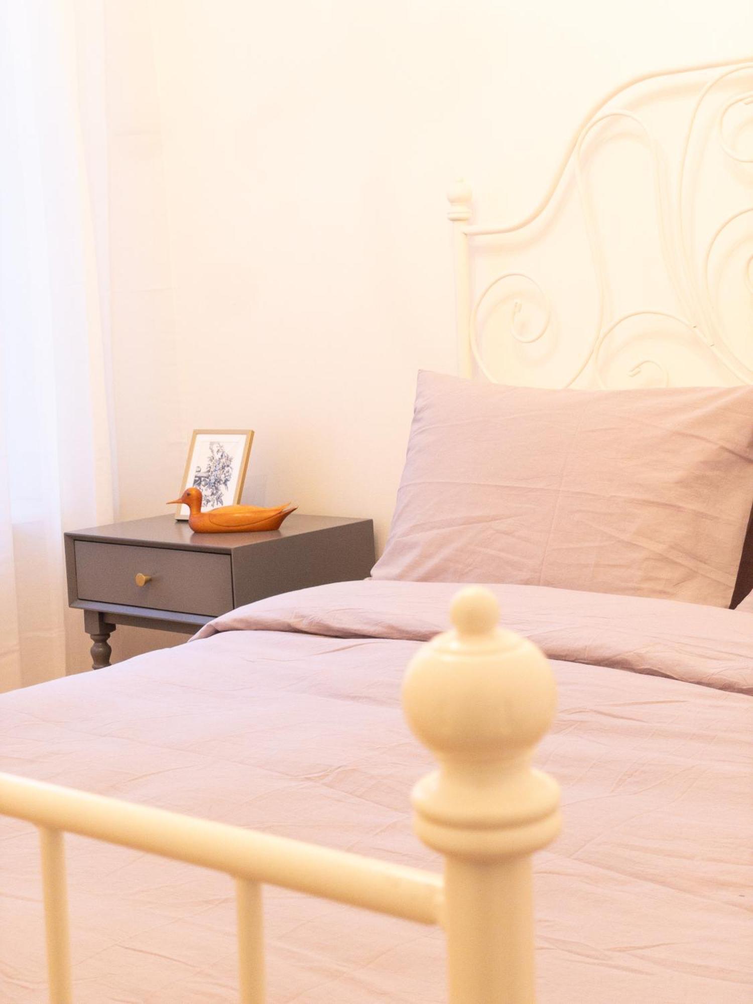 Heart Of Mtr For Memorable Experience 7Minmetro 2 Backyard Fully Equipped Villa Montreal Bagian luar foto